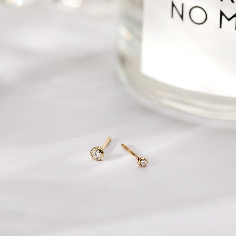 SIERRA | Small Bezel Diamond Single Stud Earring Perri Foia 