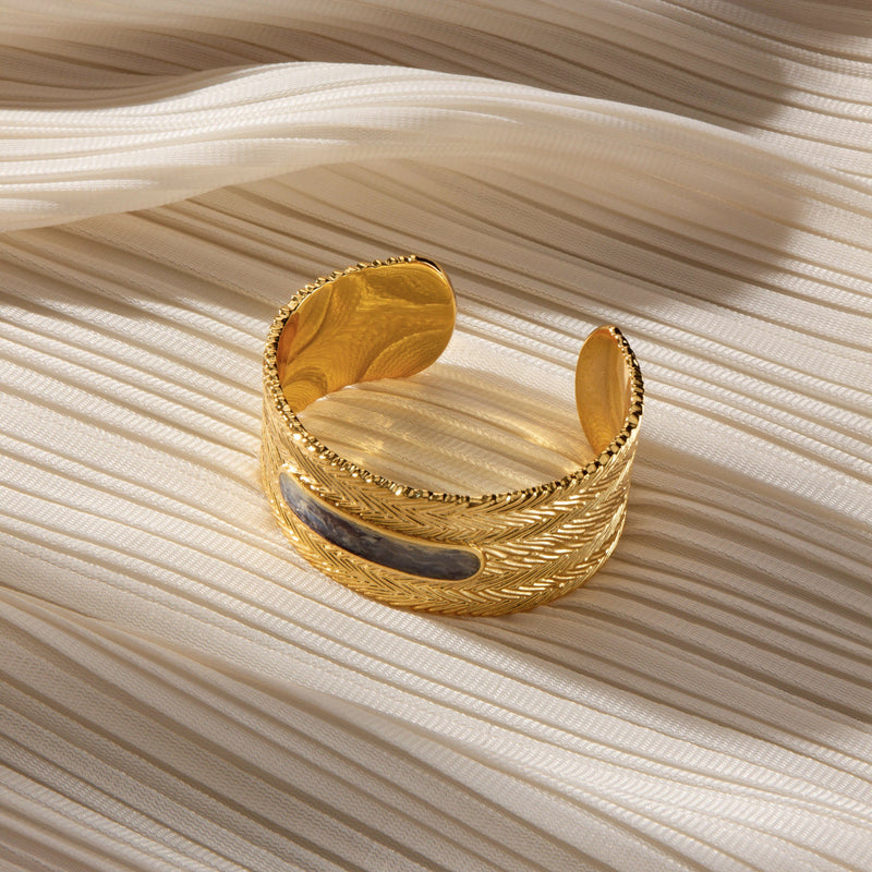 JEZEBEL | Textured Cuff Bracelet Perri Foia 