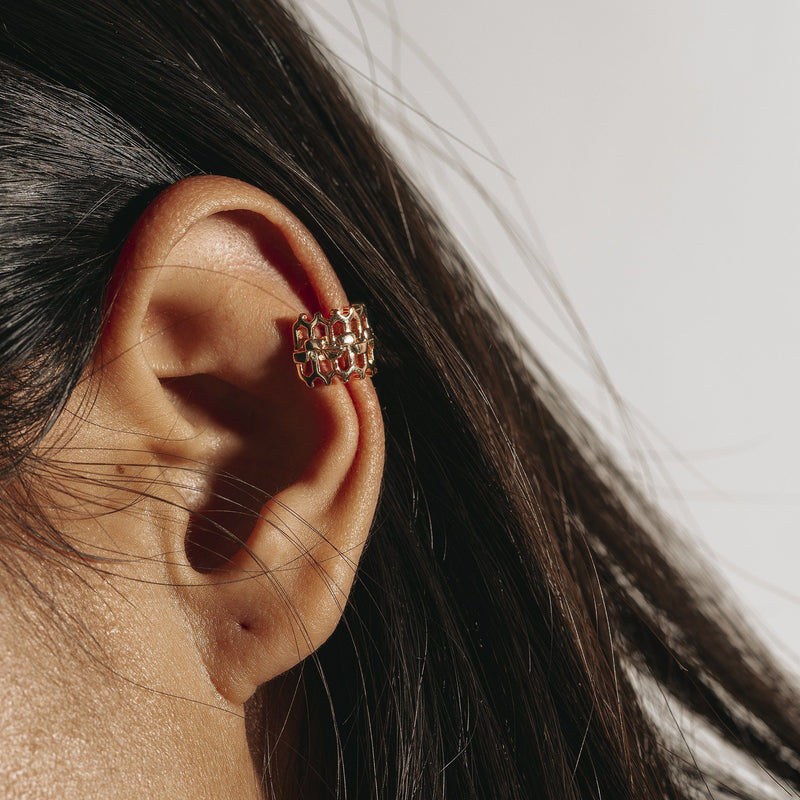 DYNAMO | Textured Open Weave Gold Ear Cuff Perri Foia 